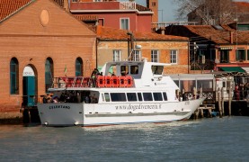 Murano, Burano & Glass Factory Tour from San Marco